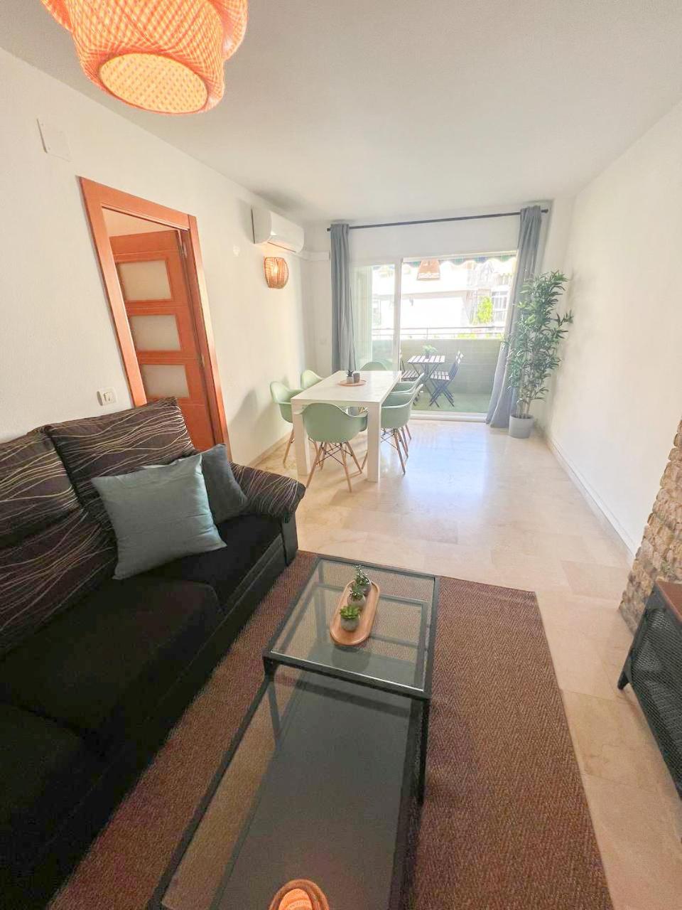 Large & Cozy Centrally Apartment Торремолінос Екстер'єр фото