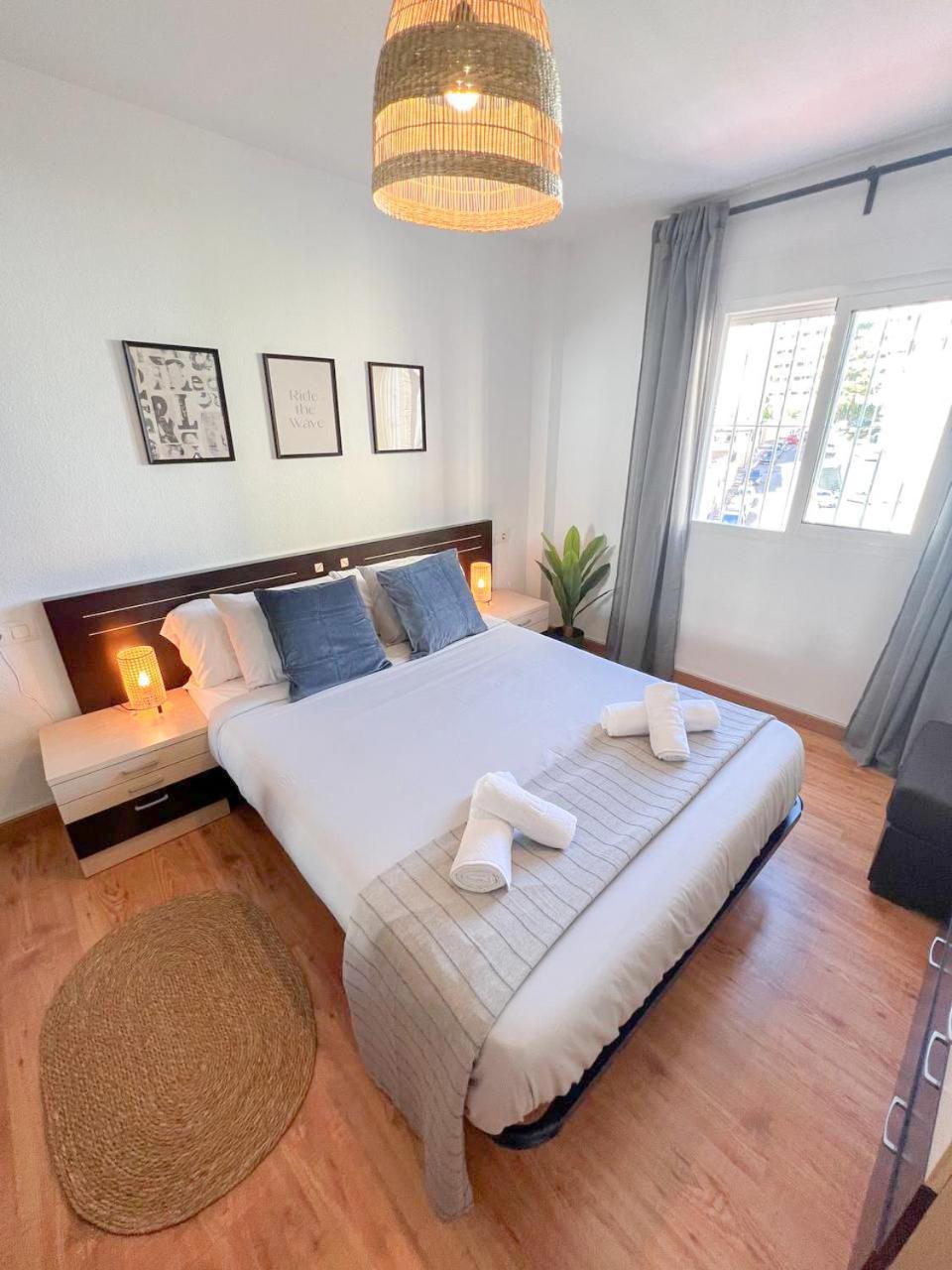 Large & Cozy Centrally Apartment Торремолінос Екстер'єр фото