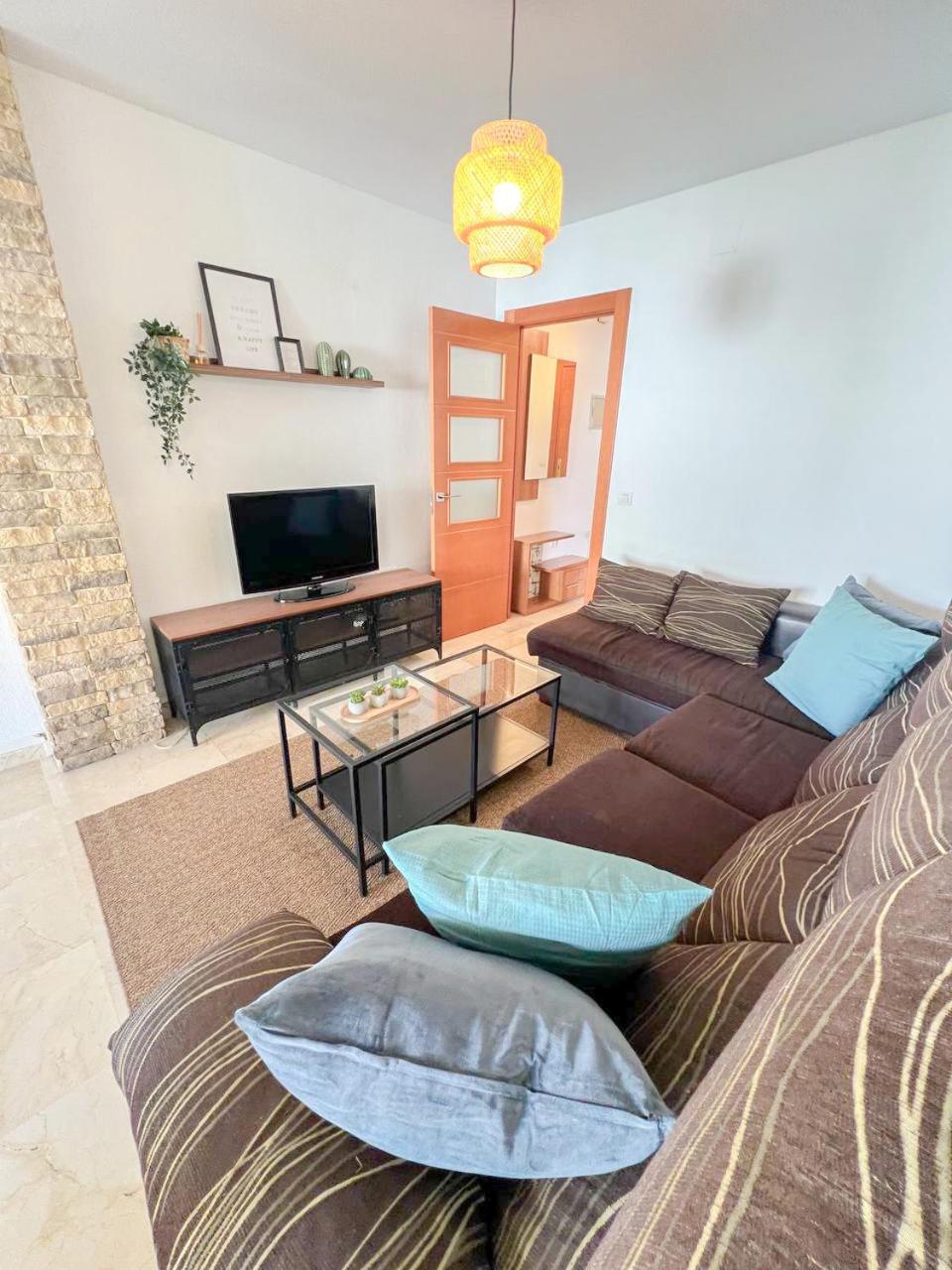 Large & Cozy Centrally Apartment Торремолінос Екстер'єр фото